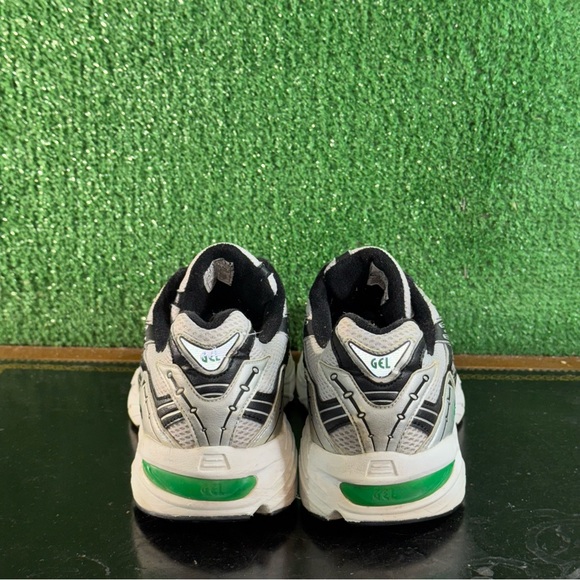 ASICS Gel-Solution Silver Grey Black Green TN622 Men’s Size 11.5 - Picture 4 of 6